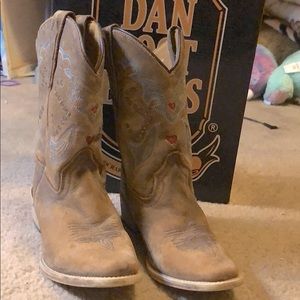 Girls sz 2 Dan Post Boots